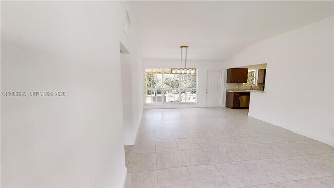 Foto del edificio - 490 NW 90th St