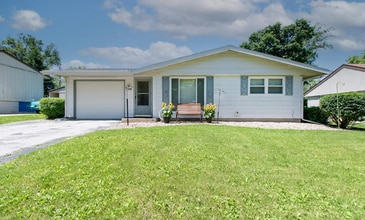 Building Photo - 1240 Dogwood Ln