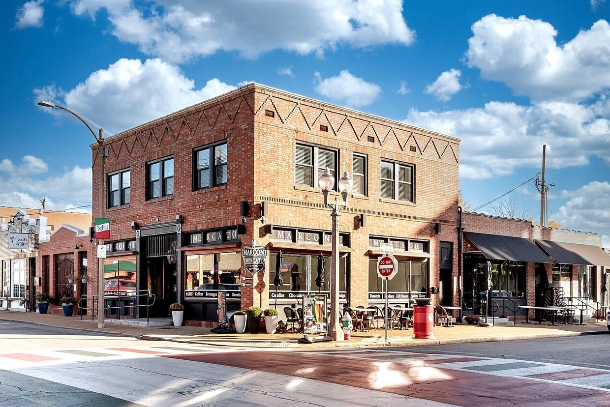 Foto principal - CONDO ON THE HILL 3 BED 1 BATH - Hardwood ...