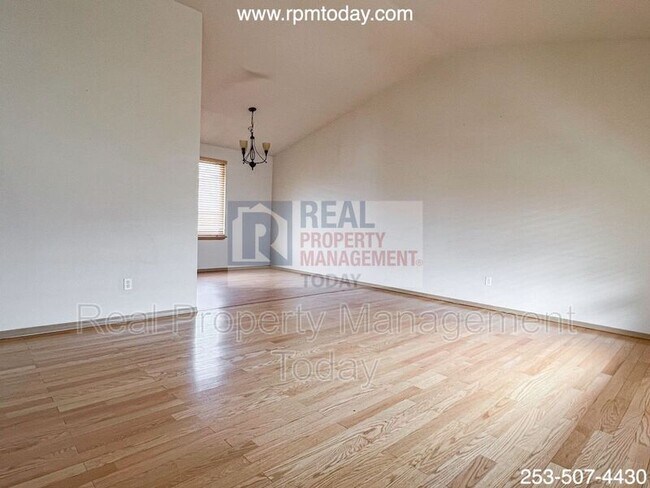 Building Photo - 20306 13th Ave Ct E