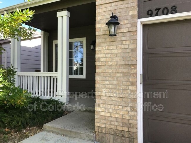 Building Photo - 9708 S Castle Ridge Cir