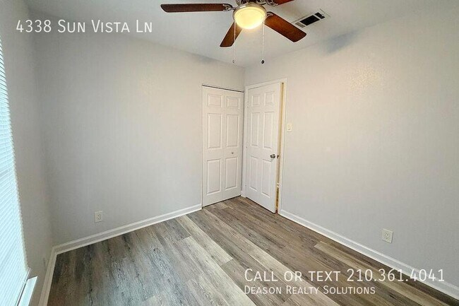 Foto del edificio - 4338 Sun Vista Ln