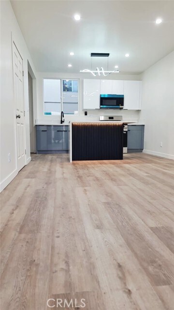 Foto del edificio - 3020 1/2-3022 W 12th St