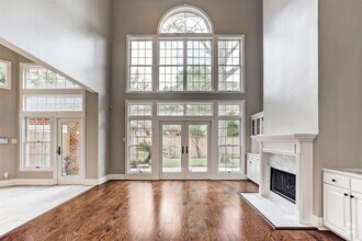 Building Photo - 14822 Bramblewood Dr