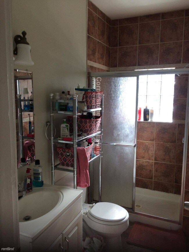 Building Photo - 2 br, 1 bath  - 101.5 calumet st