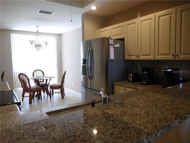 Building Photo - 9480 High Gate Dr