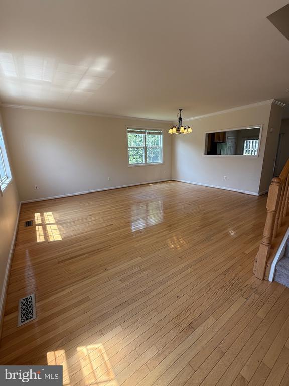 Building Photo - 61 Sire Way