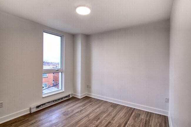 Photo du bâtiment - 9675 Av. Papineau