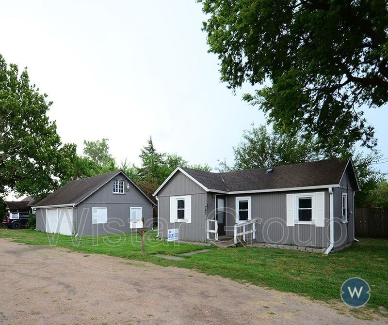 747 Franklin St, Fremont, NE 68025 House Rental in Fremont, NE