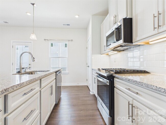 Foto del edificio - 1244 Newell Towns Ln