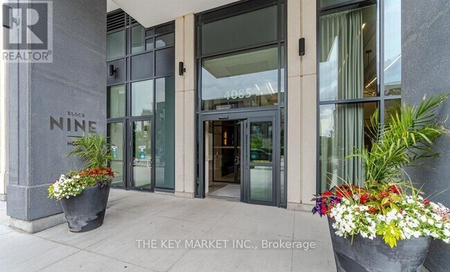 Photo du bâtiment - 4085-4085 Parkside Village Dr