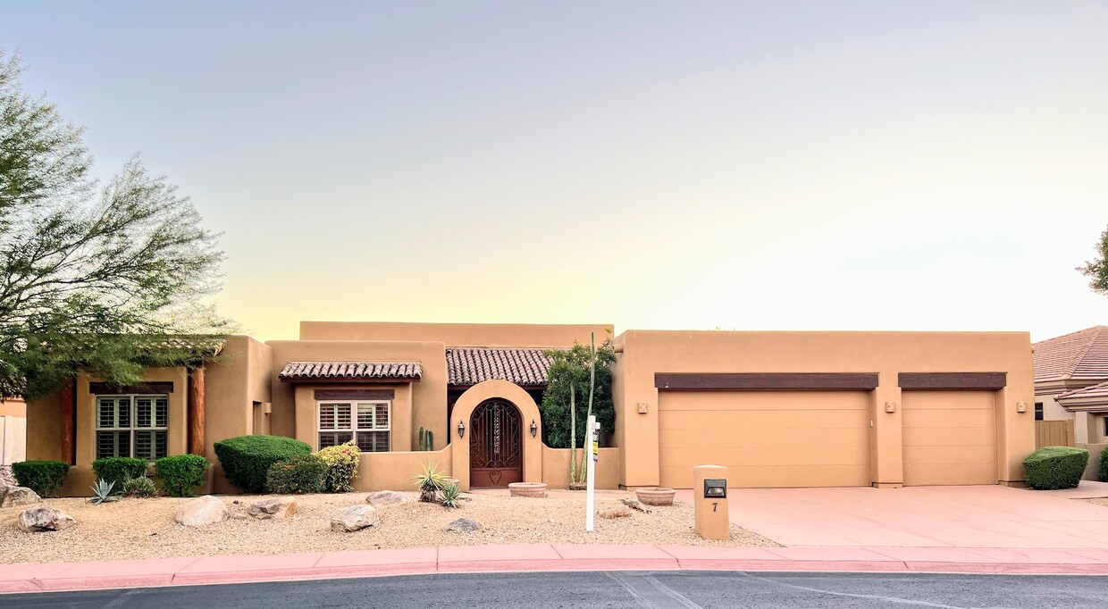 Foto principal - 4055 N Recker Rd