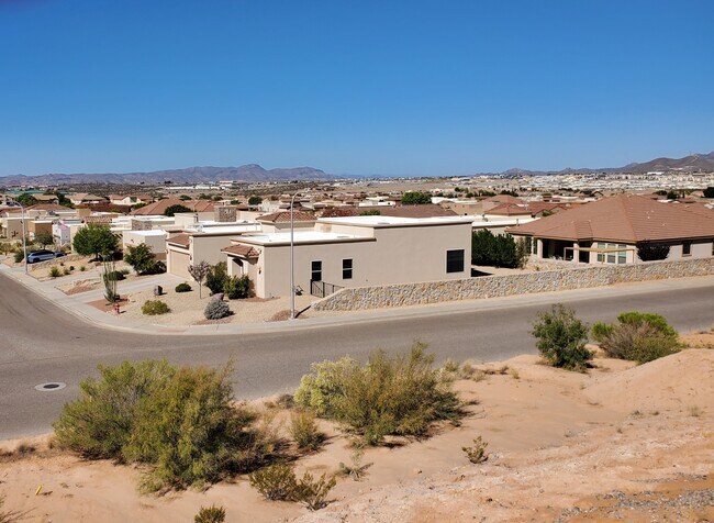 Building Photo - 4587 Galisteo Loop