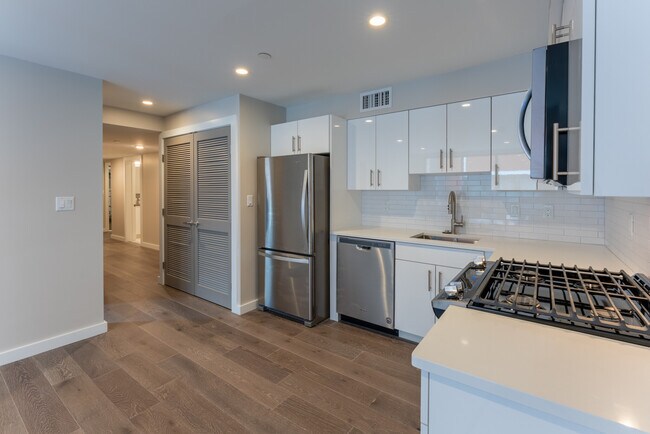 Foto del edificio - 250 Hanover St