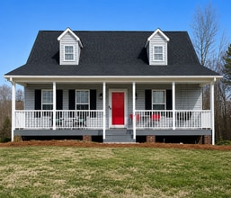 Building Photo - 4 Country Manor Dr