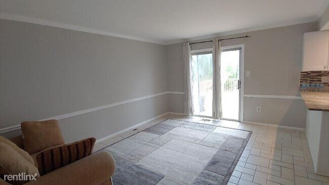 Foto del edificio - 3 br, 4 bath Townhome - 8635 Tower Bridge Way