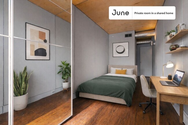 Building Photo - Room in Shared 6 bed/6 bath home