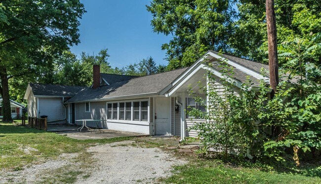 Foto del edificio - 115 E 16th St