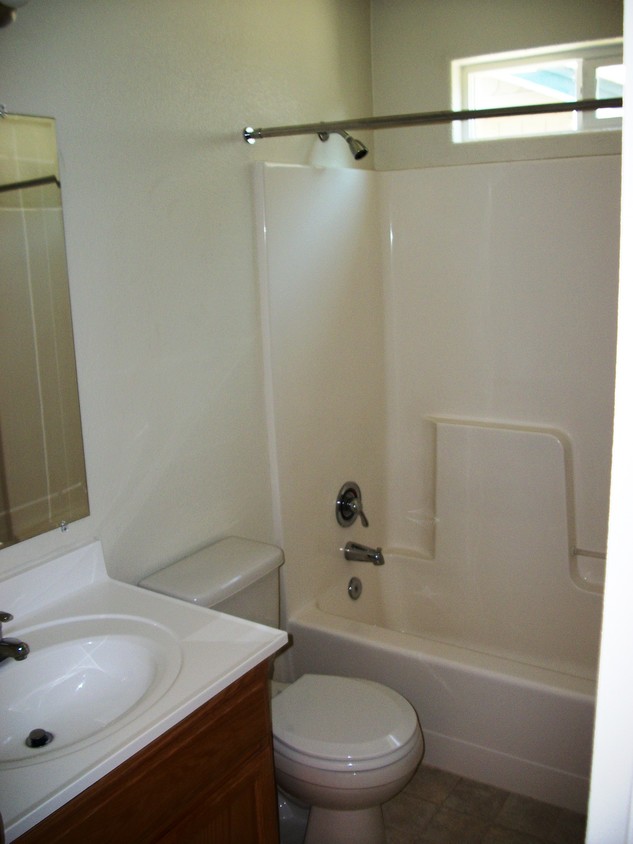 Foto principal - 301 Canyon Creek Dr