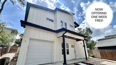 Building Photo - 1403 Cometa St