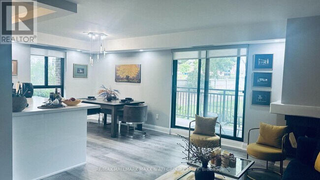 Photo du bâtiment - 15390 Yonge St