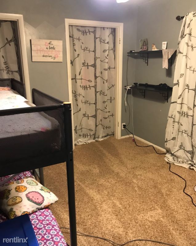 Building Photo - 4 br, 2.5 bath Townhome - 499 N 400 E 10C ...