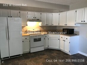 Building Photo - 662 W Idaho Ave