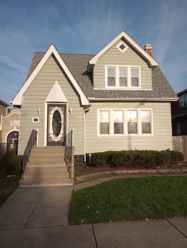 Building Photo - 1327 Otto Blvd