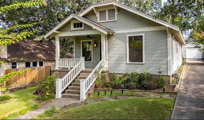 Building Photo - 4920 Lee Ave