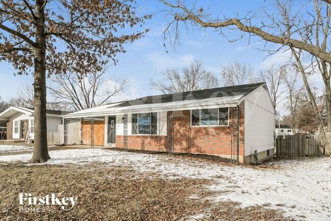 Building Photo - 18 Kingsway Dr