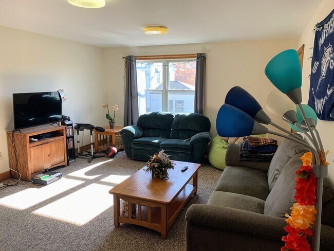 Foto del edificio - University Student Rental- Available for t...