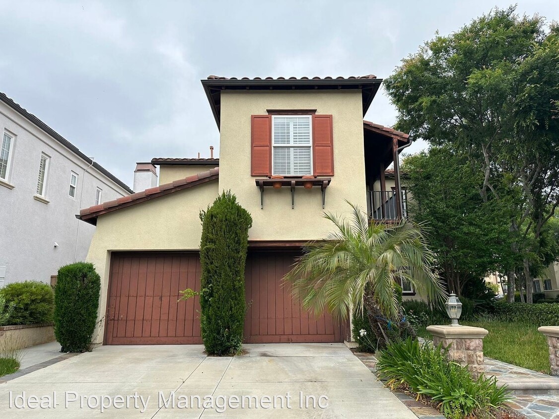Foto principal - 4 br, 3 bath House - 33 Grape Arbor
