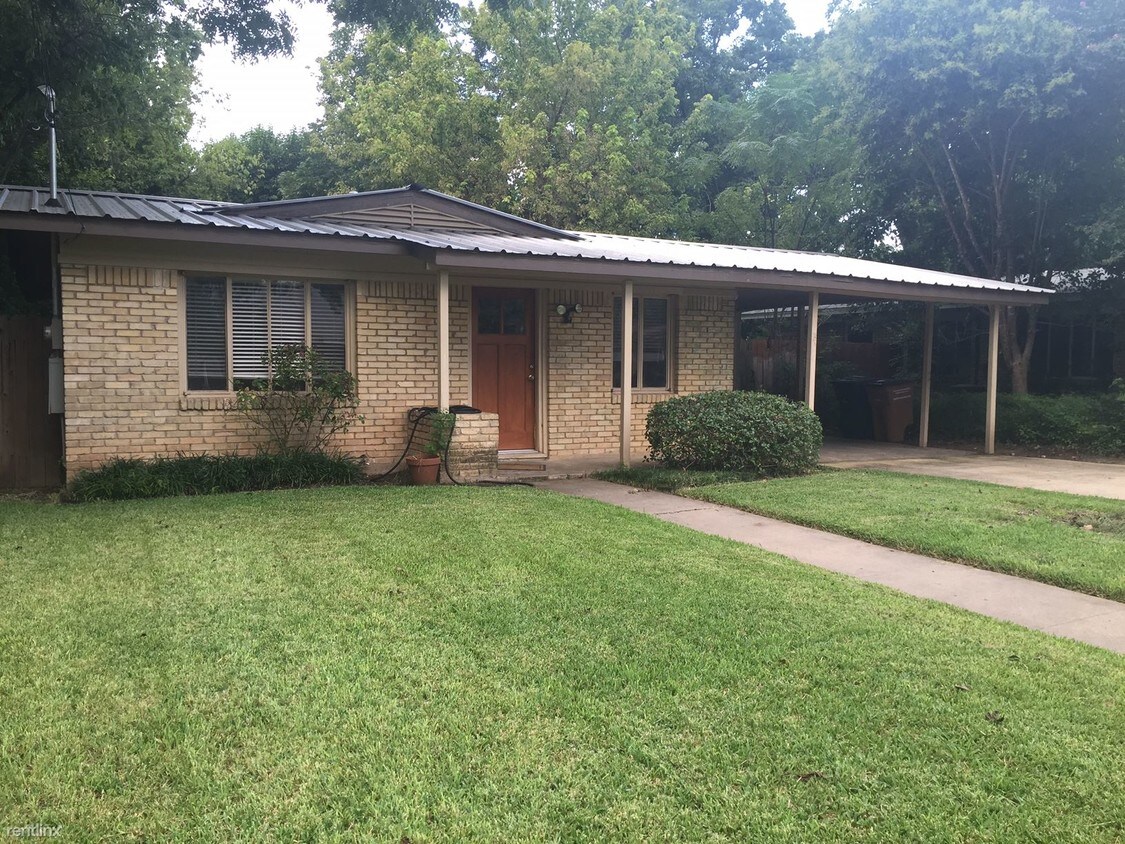 Primary Photo - 401 Wilmes Dr