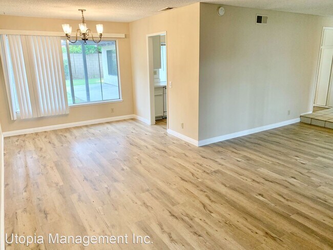 Foto del edificio - 4 br, 2 bath House - 2513 W. Adams St.