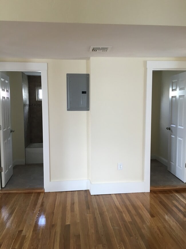 Photo - 63-65 Varney Street Apartment