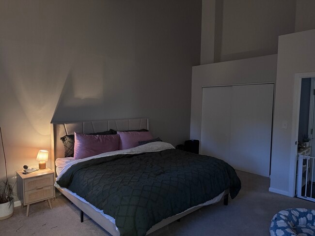 Foto del edificio - 30 E Bluff Rd