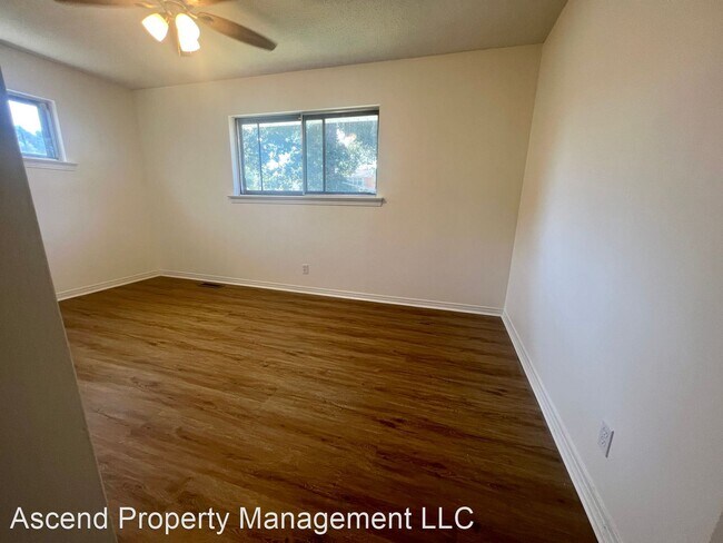 Building Photo - 3 br, 2 bath House - 5031 Mimosa Cir