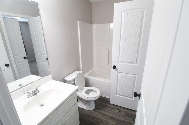 Foto del edificio - 405 Andover Dr
