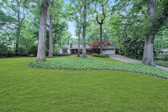 Foto del edificio - 5592 Colton Dr NE