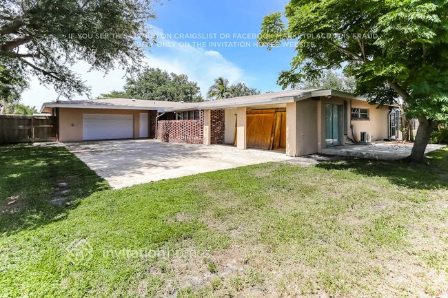 Foto del edificio - 650 NE 5th St