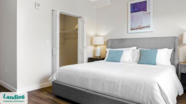 Foto del edificio - 9906 Runway Dr