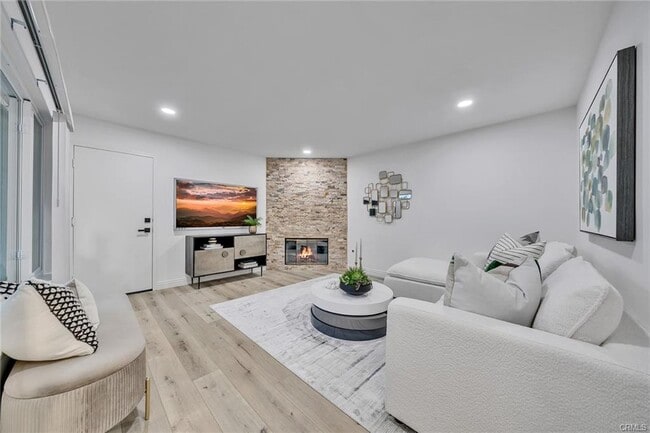 Building Photo - 27625 Niguel Village Dr