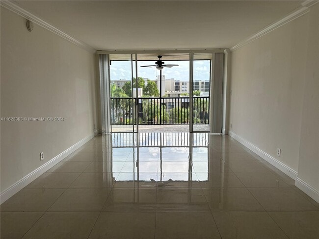 Foto del edificio - 9 Royal Palm Way