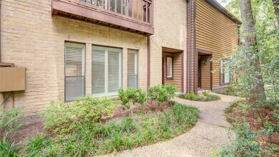 Building Photo - 11711 Memorial Dr
