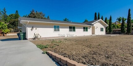 Building Photo - 1051 Lime Pl