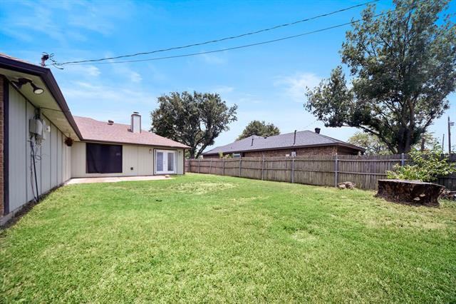 Foto del edificio - 2305 Windridge Ln