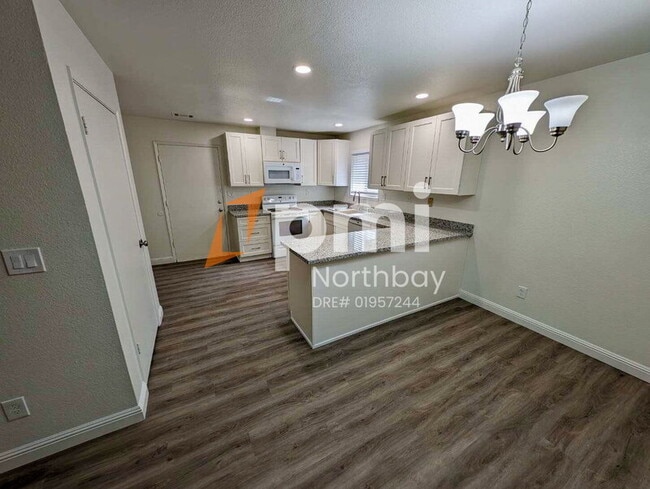 Building Photo - 677 Cordelia Cir