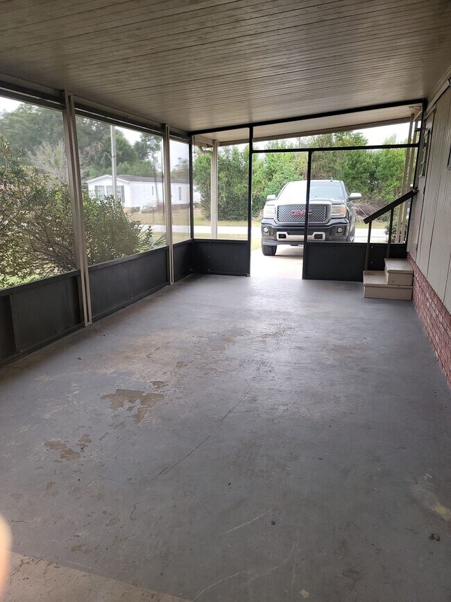 Foto del edificio - 2 Bedroom Mobile Home