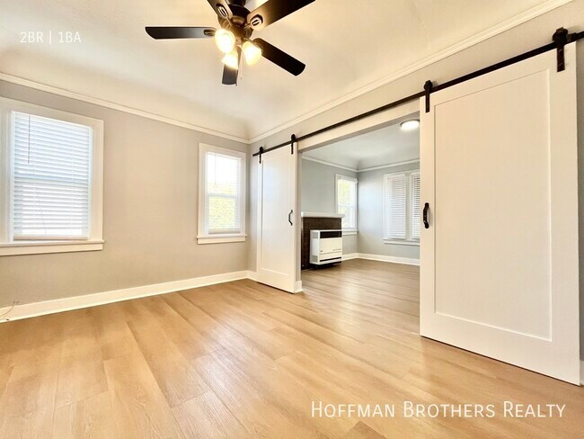 Building Photo - 1217 1/2 Wilton Pl-A