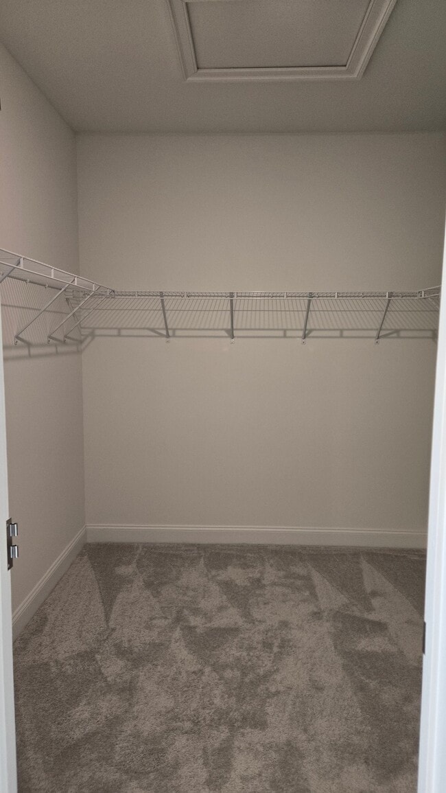 Building Photo - 220 Lyla Ln